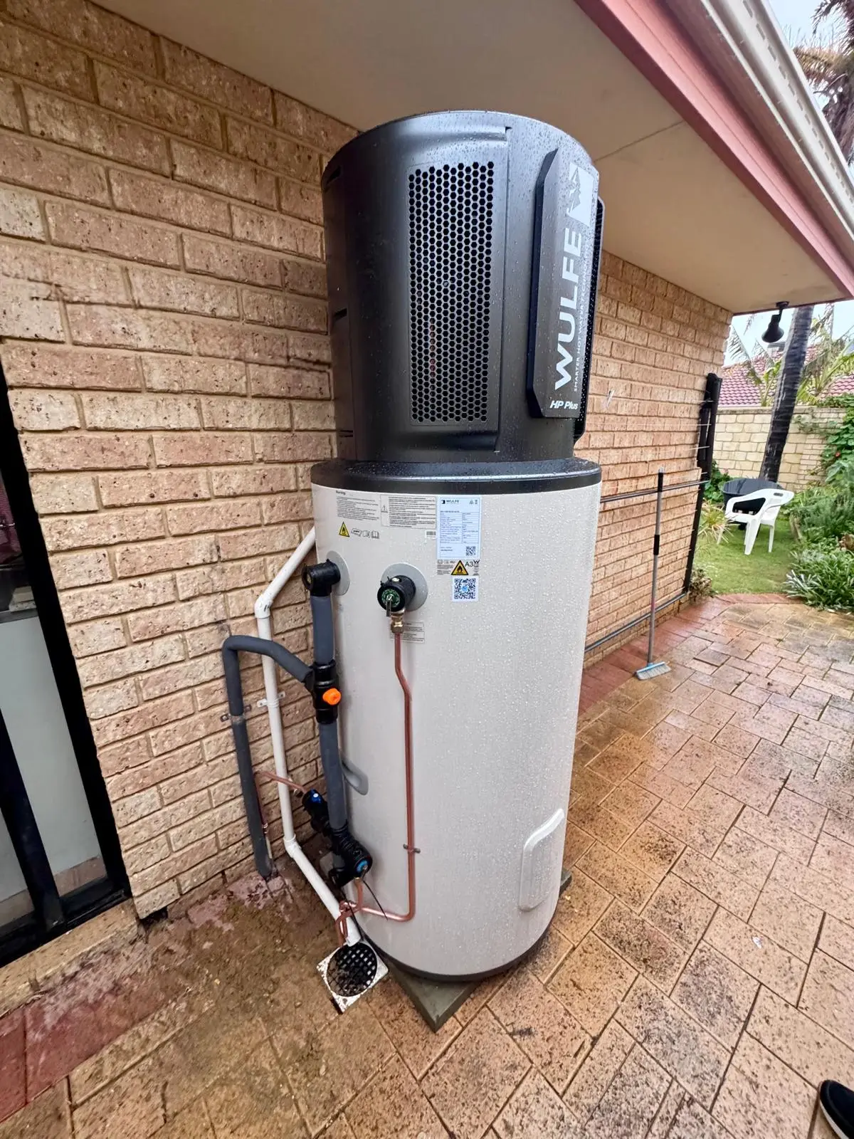 Wulfe heat pump hot water system installed by Pacer